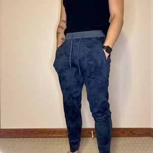 Lululemon At Ease Jogger